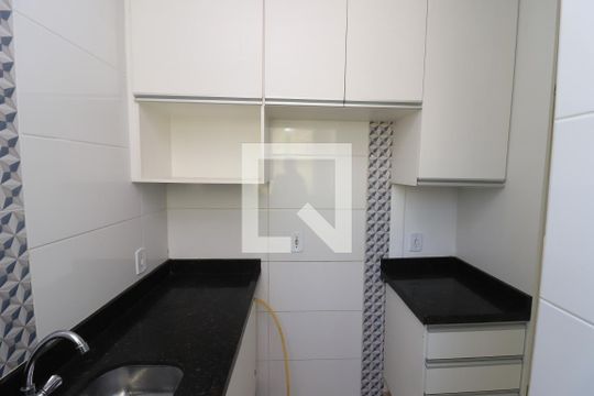 Cozinha e Área de Serviço de apartamento para alugar com 2 quartos, 60m² em Vila Carrão, São Paulo