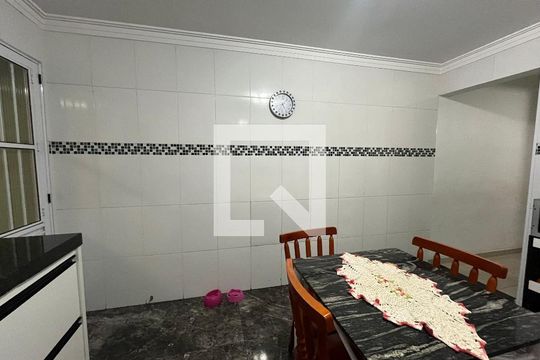 Cozinha de casa para alugar com 3 quartos, 152m² em Jardim Triana, São Paulo