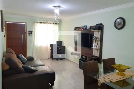 Casa para alugar com 3 quartos, 152m² em Jardim Triana, São Paulo