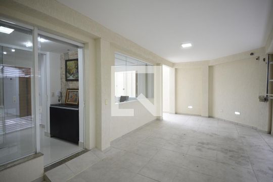 Garagem de casa à venda com 3 quartos, 158m² em Vila Monumento, São Paulo