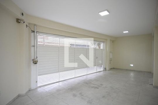 Garagem de casa à venda com 3 quartos, 158m² em Vila Monumento, São Paulo