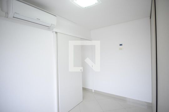 Suíte 1 de casa à venda com 3 quartos, 158m² em Vila Monumento, São Paulo
