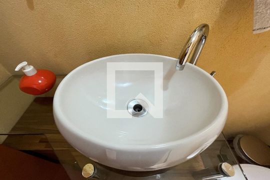 Lavabo de casa de condomínio à venda com 2 quartos, 68m² em Jardim Jabaquara, São Paulo