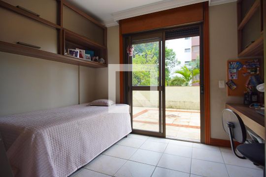 Quarto 1 de apartamento para alugar com 3 quartos, 250m² em Bela Vista, Porto Alegre