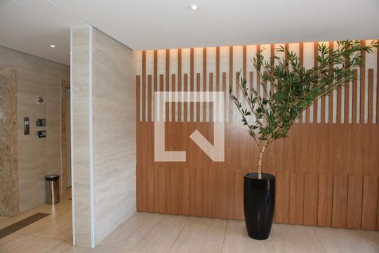 Hall social de apartamento à venda com 2 quartos, 42m² em Socorro, São Paulo