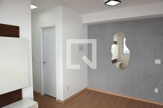 Sala de apartamento para alugar com 2 quartos, 42m² em Socorro, São Paulo