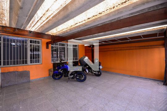 Garagem de casa à venda com 4 quartos, 352m² em Vila Natalia, São Paulo