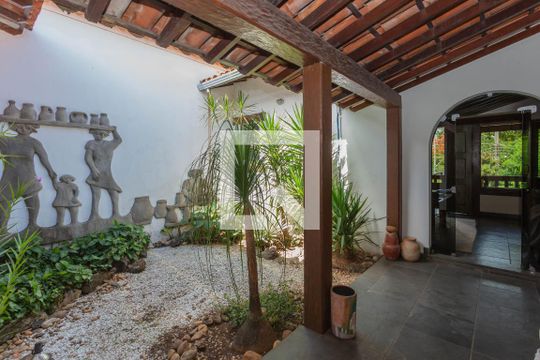 Jardim de casa à venda com 5 quartos, 515m² em Cidade Jardim, Belo Horizonte