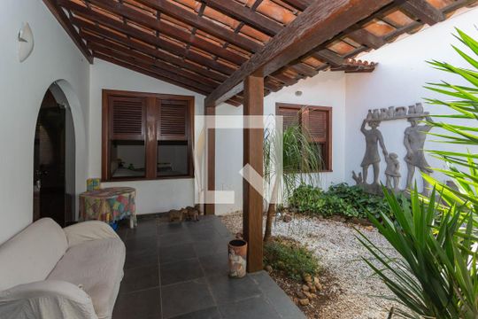 Jardim de casa à venda com 5 quartos, 515m² em Cidade Jardim, Belo Horizonte