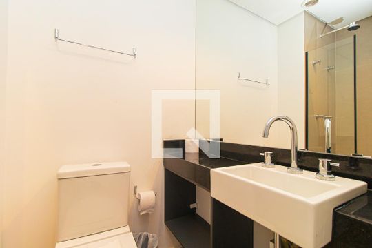 Banheiro de kitnet/studio à venda com 1 quarto, 17m² em Bela Vista, São Paulo
