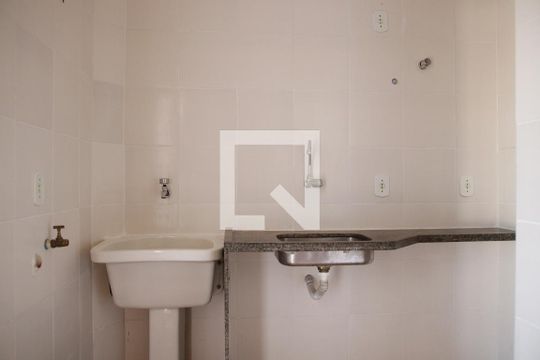 Cozinha e Área de Serviço de apartamento para alugar com 1 quarto, 35m² em Setor de Indústrias Bernardo Sayão (núcleo Bandeirante), Brasília