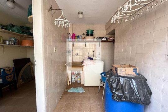Área de Serviço de casa à venda com 5 quartos, 240m² em Mirandópolis, São Paulo