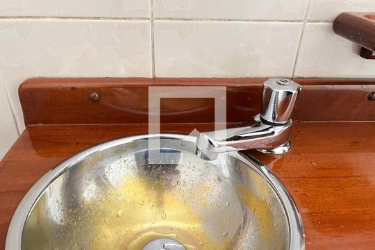Lavabo de casa à venda com 5 quartos, 240m² em Mirandópolis, São Paulo