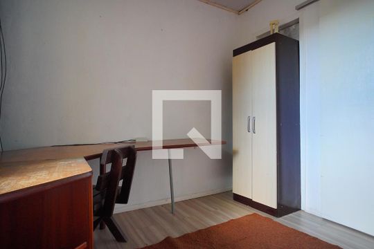 Quarto  2 de casa à venda com 3 quartos, 110m² em Jardim Carvalho, Porto Alegre