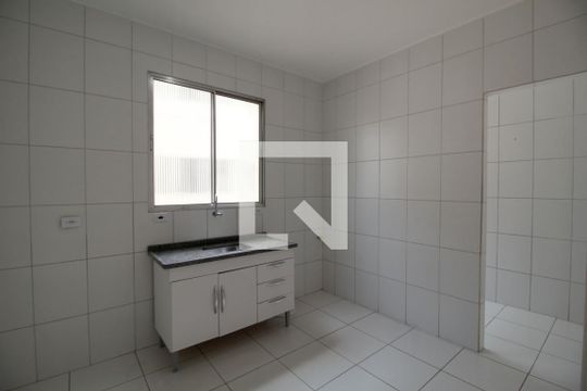 Cozinha de apartamento para alugar com 2 quartos, 58m² em Jardim Saira, Sorocaba