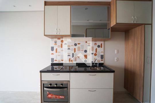 Cozinha de kitnet/studio para alugar com 1 quarto, 42m² em Perdizes, São Paulo
