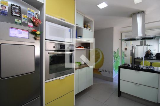 Cozinha de casa de condomínio à venda com 5 quartos, 800m² em Anil, Rio de Janeiro