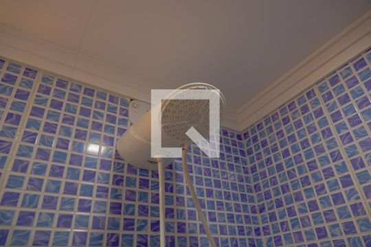 Banheiro de apartamento à venda com 1 quarto, 33m² em Cambuci, São Paulo