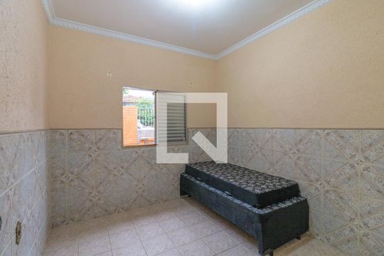 Quarto 1 de casa à venda com 3 quartos, 200m² em Vila Ramos, São Paulo