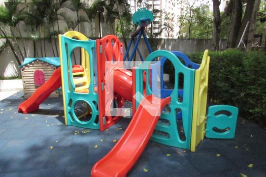Área comum - Playground de apartamento para alugar com 3 quartos, 102m² em Vila Andrade, São Paulo