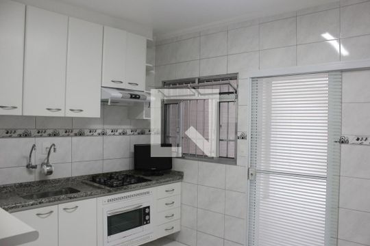 Cozinha de casa à venda com 4 quartos, 164m² em Vila Augusta, Guarulhos