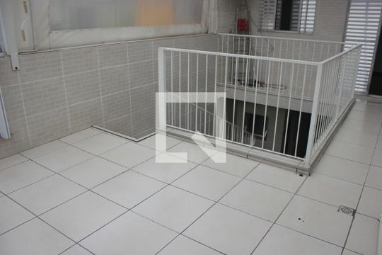 Área superior comum de casa à venda com 4 quartos, 164m² em Vila Augusta, Guarulhos