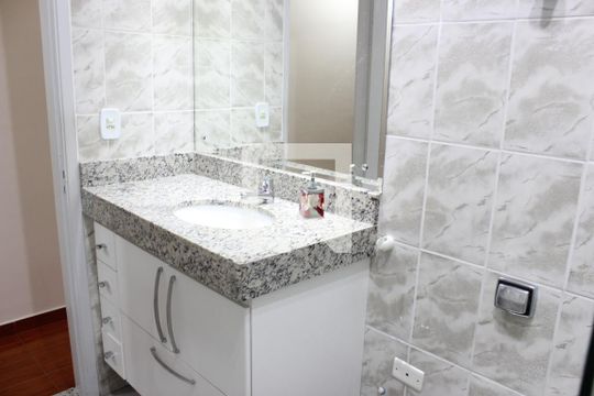 Banheiro do quarto 01 de casa à venda com 4 quartos, 164m² em Vila Augusta, Guarulhos