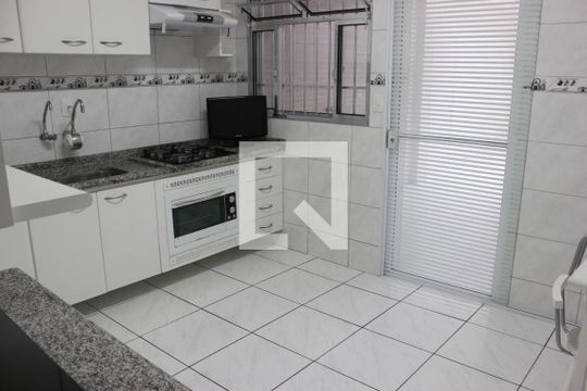 Casa à venda com 4 quartos, 164m² em Vila Augusta, Guarulhos