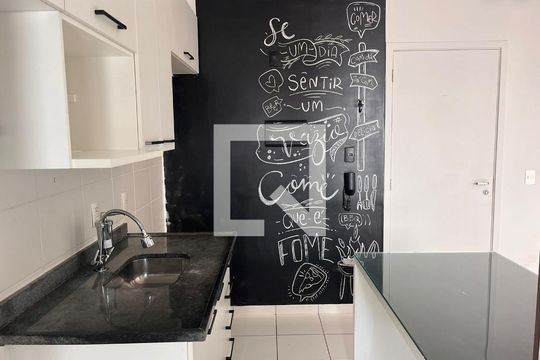 Cozinha de apartamento para alugar com 1 quarto, 31m² em Água Branca, São Paulo