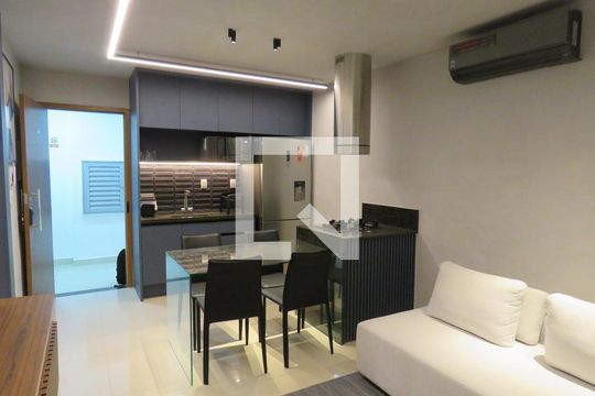 Sala de kitnet/studio para alugar com 1 quarto, 45m² em Jardim América, Goiânia