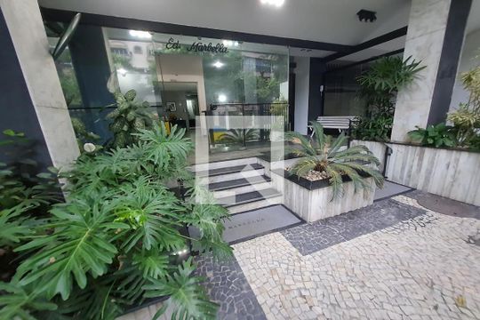 Fachada do Prédio de apartamento para alugar com 2 quartos, 78m² em São Domingos, Niterói