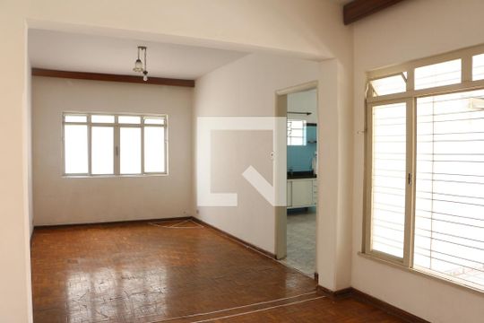 Sala de casa à venda com 2 quartos, 224m² em Vila Centenário, São Paulo