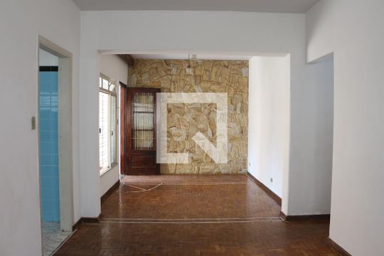 Sala de casa à venda com 2 quartos, 224m² em Vila Centenário, São Paulo