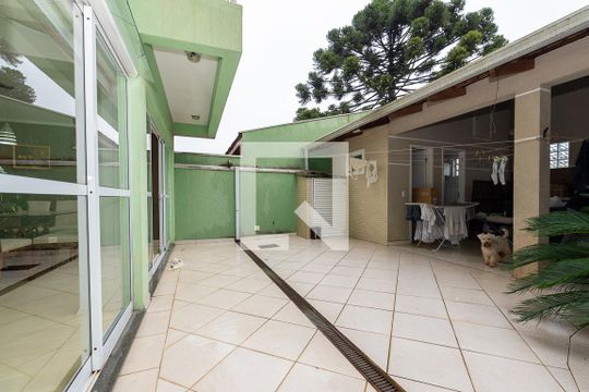 Fundos de casa para alugar com 3 quartos, 230m² em Pilarzinho, Curitiba