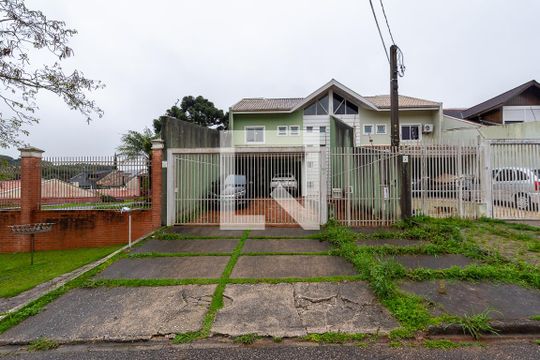 Fachada de casa para alugar com 3 quartos, 230m² em Pilarzinho, Curitiba