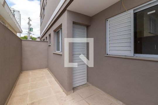 Quintal de apartamento à venda com 2 quartos, 53m² em Vila Mazzei, São Paulo