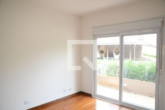 Suíte 3  de casa de condomínio para alugar com 3 quartos, 340m² em Granja Viana Ii, Cotia