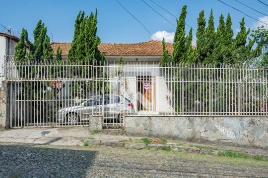 Fachada de casa à venda com 3 quartos, 280m² em Prado, Belo Horizonte