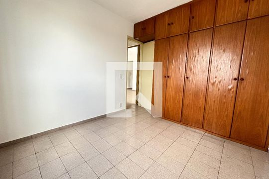 Quarto 2 de apartamento à venda com 2 quartos, 58m² em Vila Fachini, São Paulo