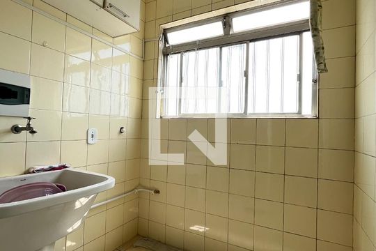 Área de Serviço de apartamento à venda com 2 quartos, 58m² em Vila Fachini, São Paulo