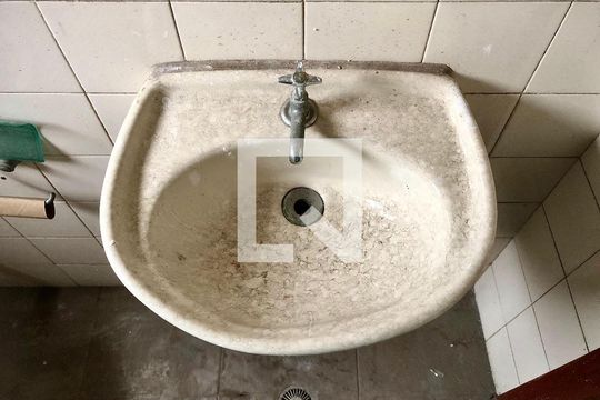 Banheiro de kitnet/studio à venda com 1 quarto, 35m² em Vila Jerusalem, São Bernardo do Campo