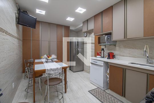 Cozinha de casa à venda com 3 quartos, 154m² em Bosque da Saúde, São Paulo