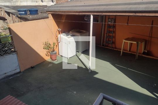 Área Externa de casa à venda com 3 quartos, 146m² em Horto Florestal, Belo Horizonte