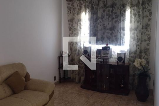 Sala de casa à venda com 3 quartos, 146m² em Horto Florestal, Belo Horizonte