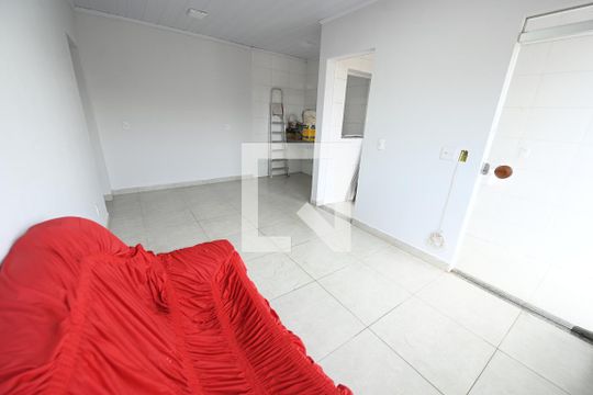 Sala de casa para alugar com 2 quartos, 60m² em Setor Goiânia 2, Goiânia