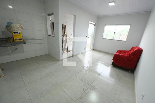v de casa para alugar com 2 quartos, 60m² em Setor Goiânia 2, Goiânia