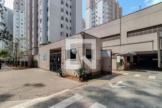 Fachada de apartamento à venda com 2 quartos, 43m² em Parque Bristol, São Paulo
