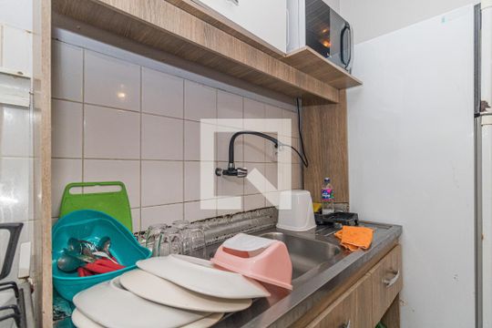 Quarto/Cozinha de apartamento à venda com 1 quarto, 51m² em Floresta, Porto Alegre