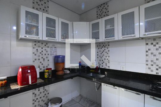Cozinha de casa à venda com 5 quartos, 311m² em Nova Granada, Belo Horizonte
