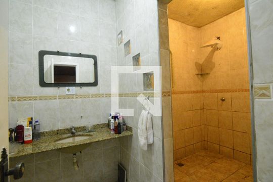 Banheiro de casa à venda com 5 quartos, 311m² em Nova Granada, Belo Horizonte